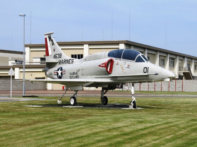 米海軍岩国航空基地ゲートガード 海上自衛隊岩国航空基地 資料館